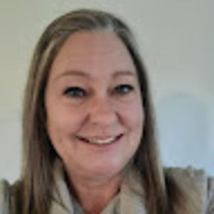 Meet your Posher, Bobbie